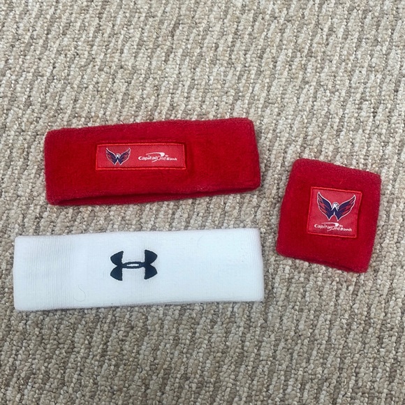 3 Sweatbands - Picture 1 of 2